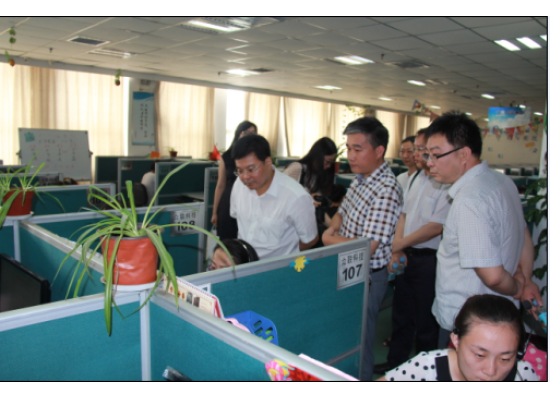 共青團(tuán)河北省委副書(shū)記柴寶良來(lái)我公司參觀考察